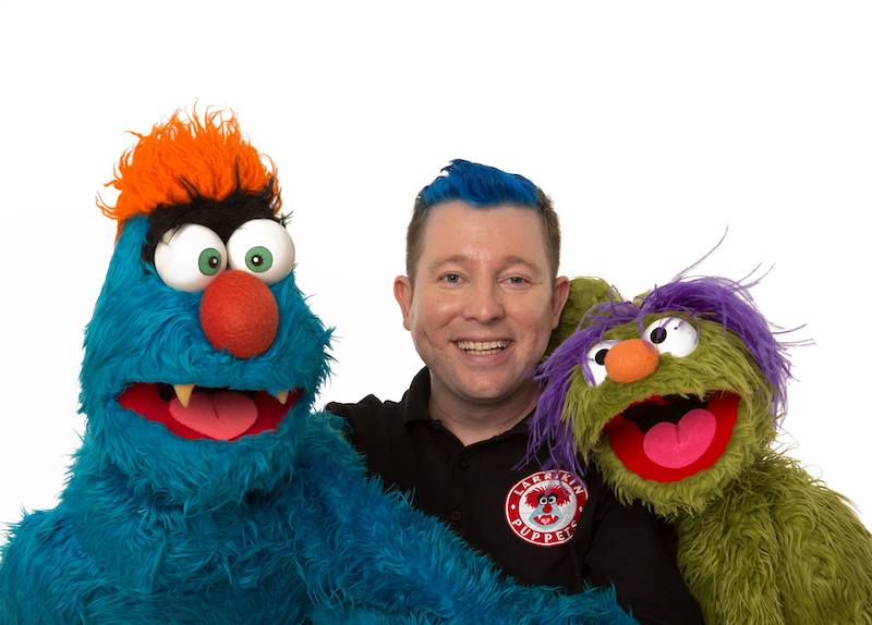 Puppet Show - Larrikin Puppets - Brisbane - Brett Hansen, Puppeteer